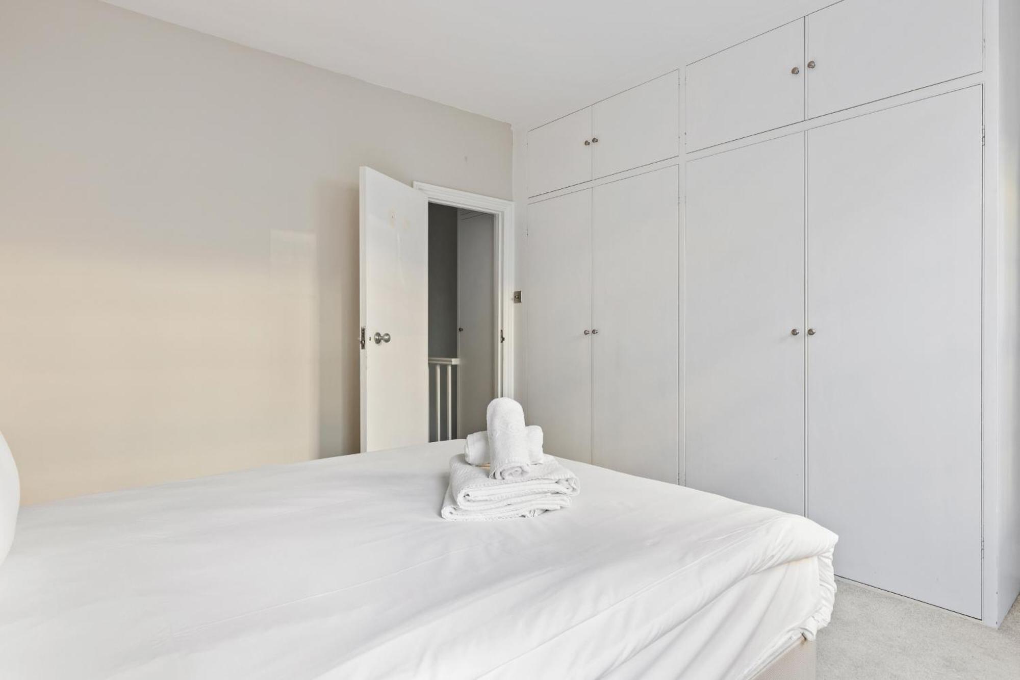 Palais Elegance By Beaumont Appartement Londen Buitenkant foto