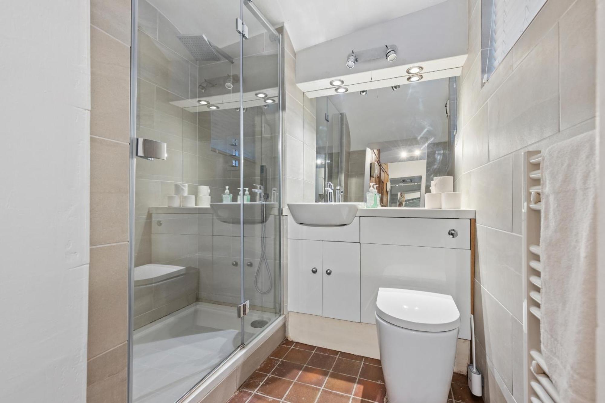 Palais Elegance By Beaumont Appartement Londen Buitenkant foto